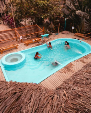 El Zoo Hostel, Bar & Pool